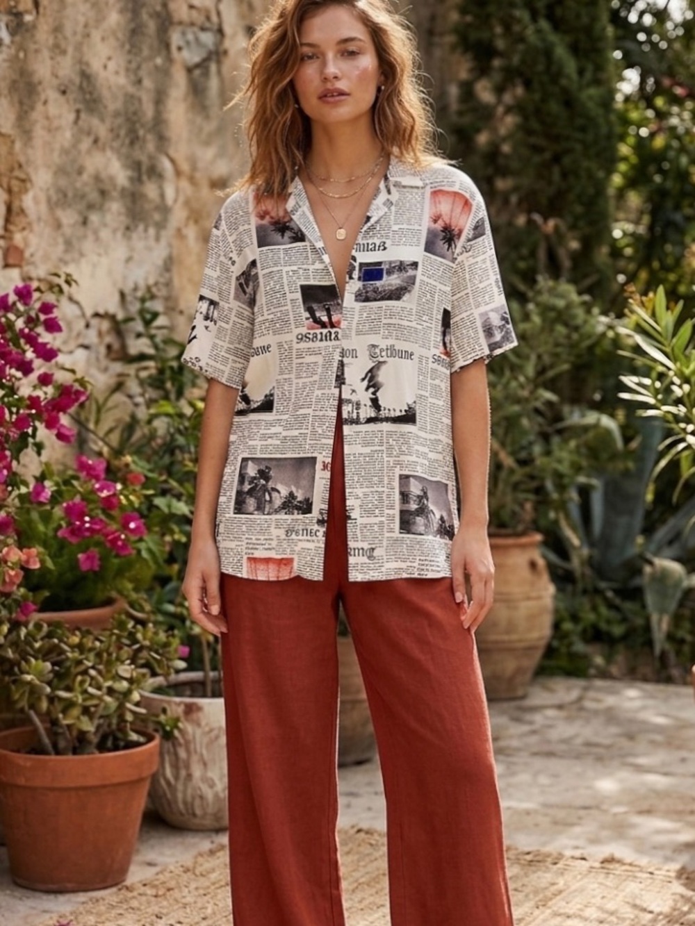No Boundaries Slouchy Rayon Black & White Newspaper Print Shirt M Short Sleeve
